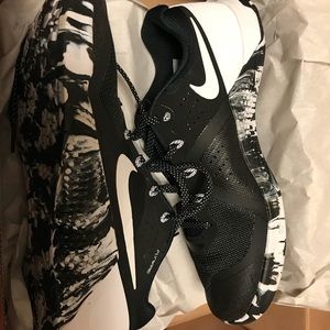 NIKE METCON 2 size 9 womens